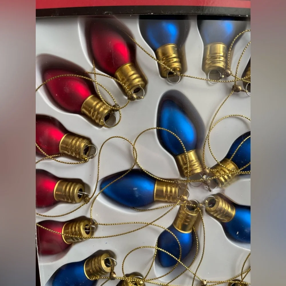The Trimmerry Glass Christmas Tree Light Bulbs Garland Red & Blue NEW